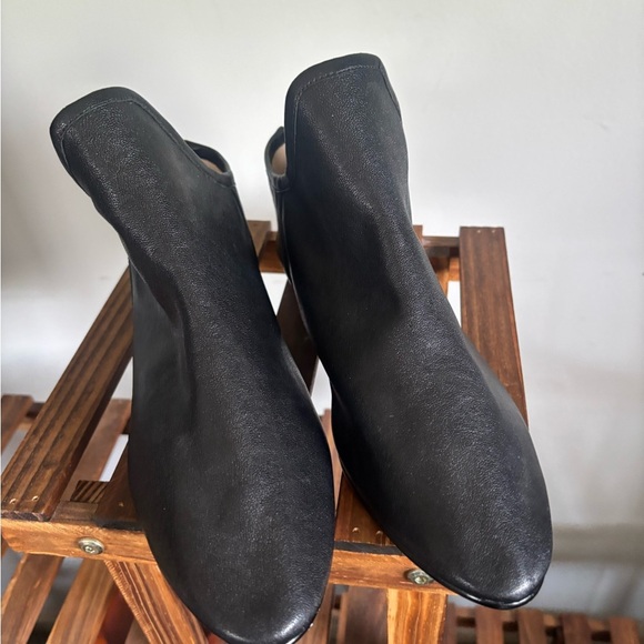 House of Harlow 1960 Black Leather Ankle Boots - Picture 5 of 10